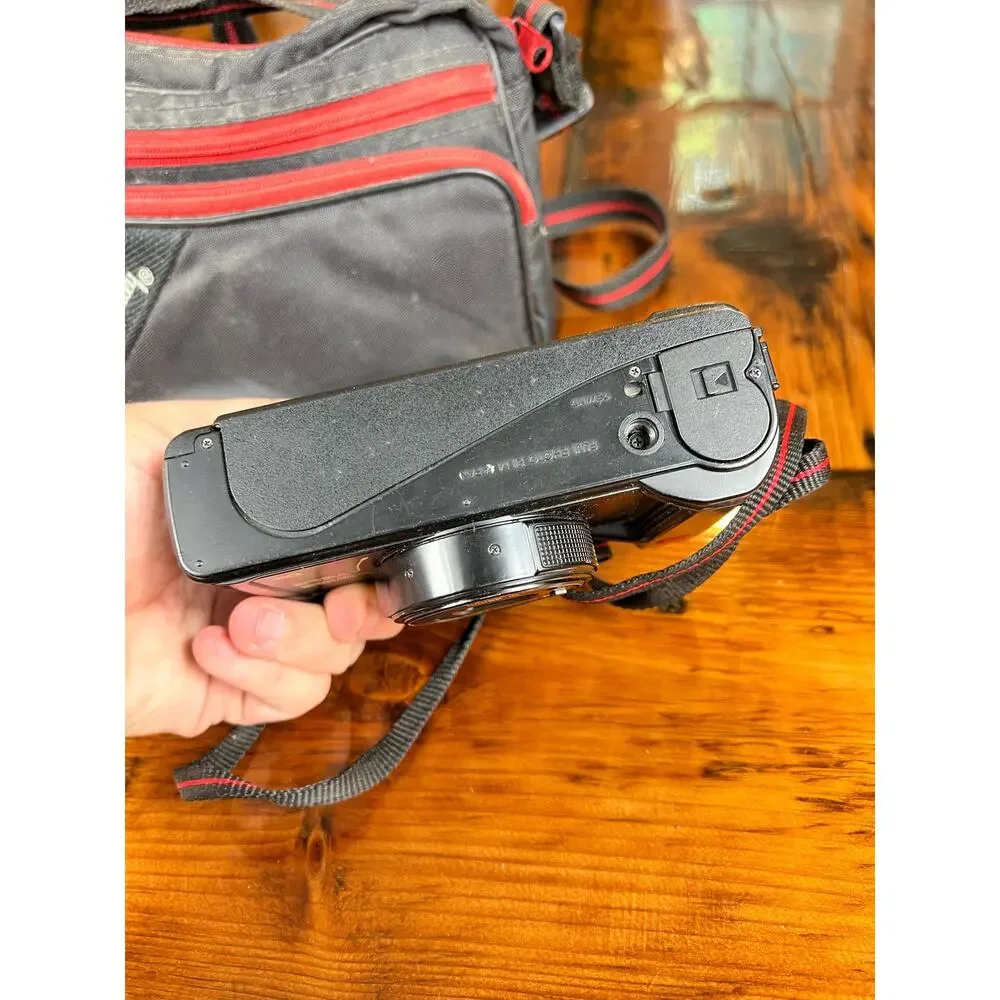 Vintage Fuji Camera AS IS and matching bag